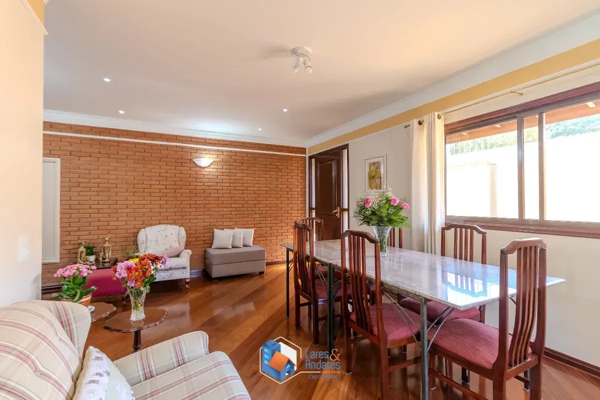 Imagem Casa para venda em Vila Nova Caledônia com 4 quartos, sendo 2 suítes, 346m²