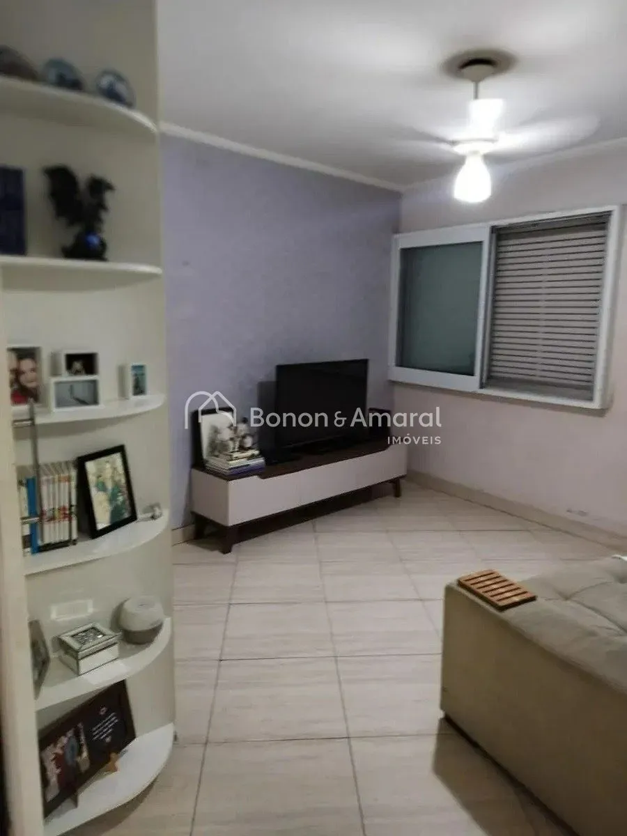 Imagem Apartamento à venda no Centro de Campinas, reformado, 2 quartos (1 suíte), 1 vaga, próximo ao Colégio Objetivo