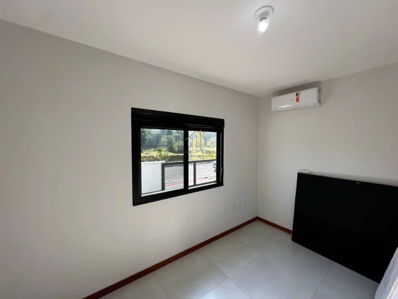 Imagem Casa térrea de 3 dormitórios com suíte sozinha no terreno