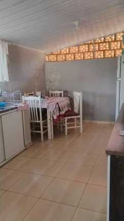 Imagem Chácara à venda, com 2 quartos, 150m2