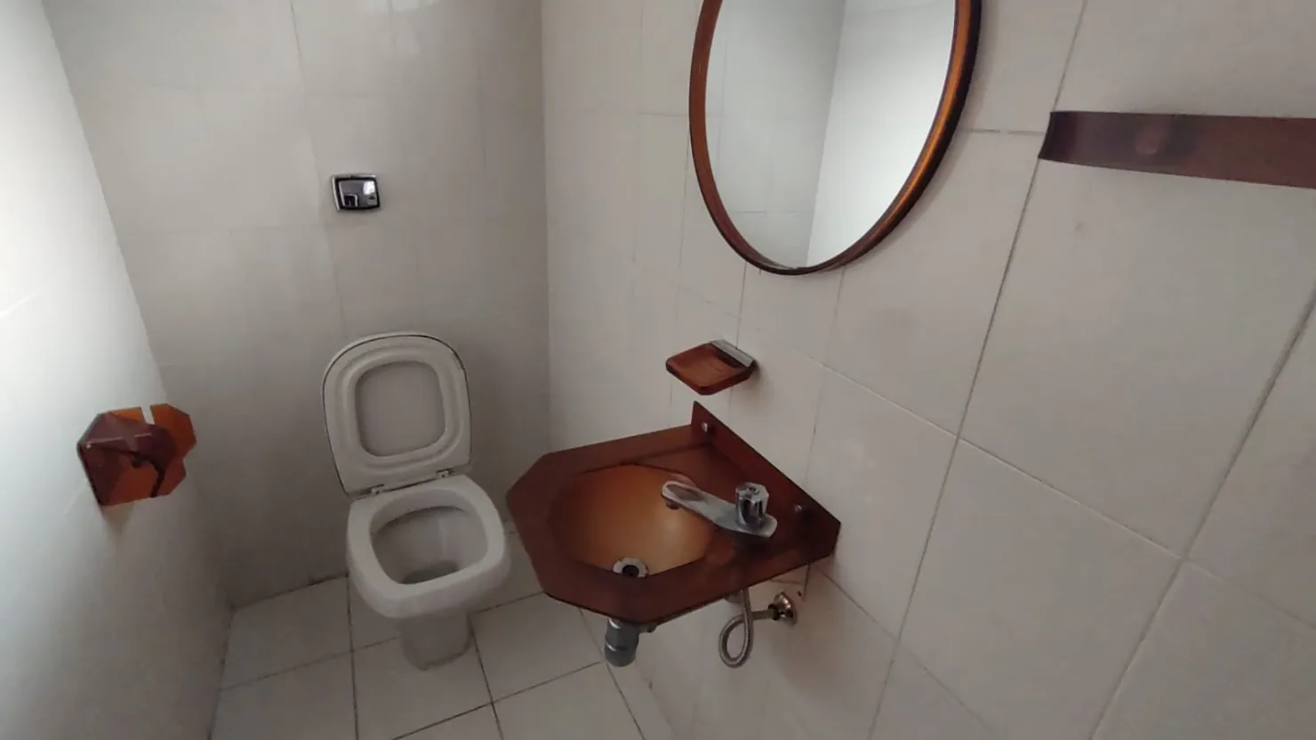 Imagem Comercial à venda 5 Quartos, 5 Vagas, 245.94M², Centro, Aparecida - SP