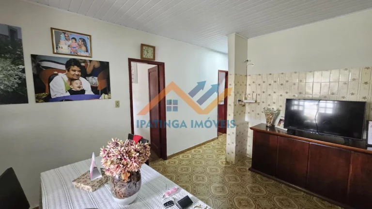Imagem Casa à Venda em Imbaúbas, Ipatinga: 3 Dormitórios por R$780k