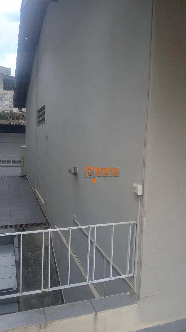 Imagem Casa com 3 dormitórios à venda, 140 m² por R$ 742.000,00 - Vila Rosália - Guarulhos/SP