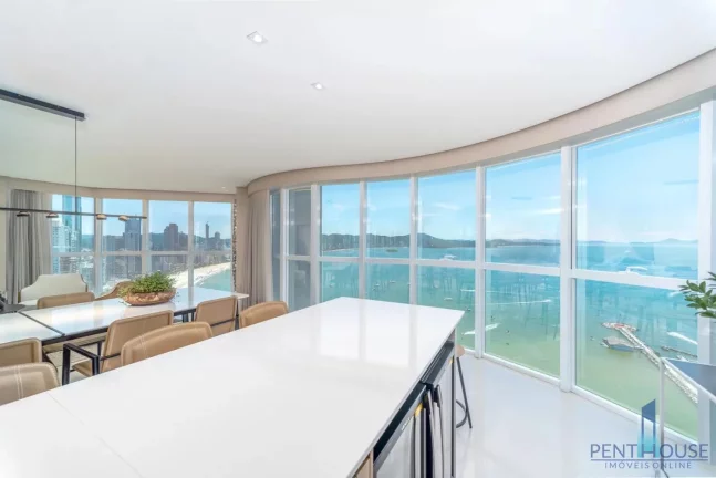 Imagem Apartamento Frente Mar para Venda em Balneário Camboriú, CENTRO, 4 dormitórios, 4 suítes, 6 banheiros, 4 vagas