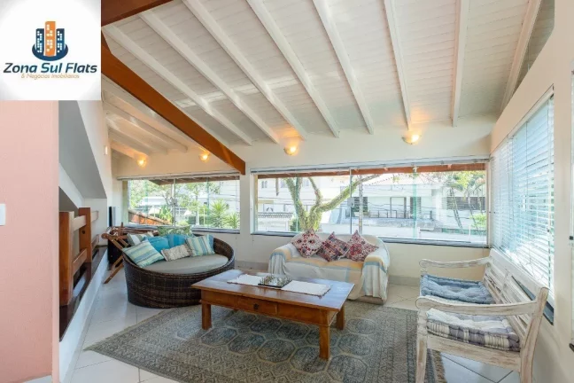 Imagem Casa Alto Padrão à Venda No Jardim Prudência Com 3 Suítes e 3 Vagas