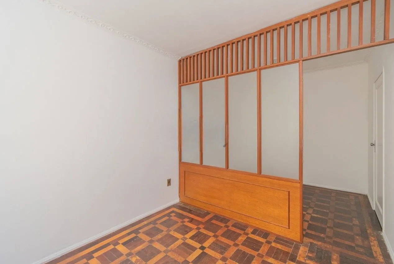 Imagem Apartamento Amplo de Esquina com 93m² no Bairro Petrópolis