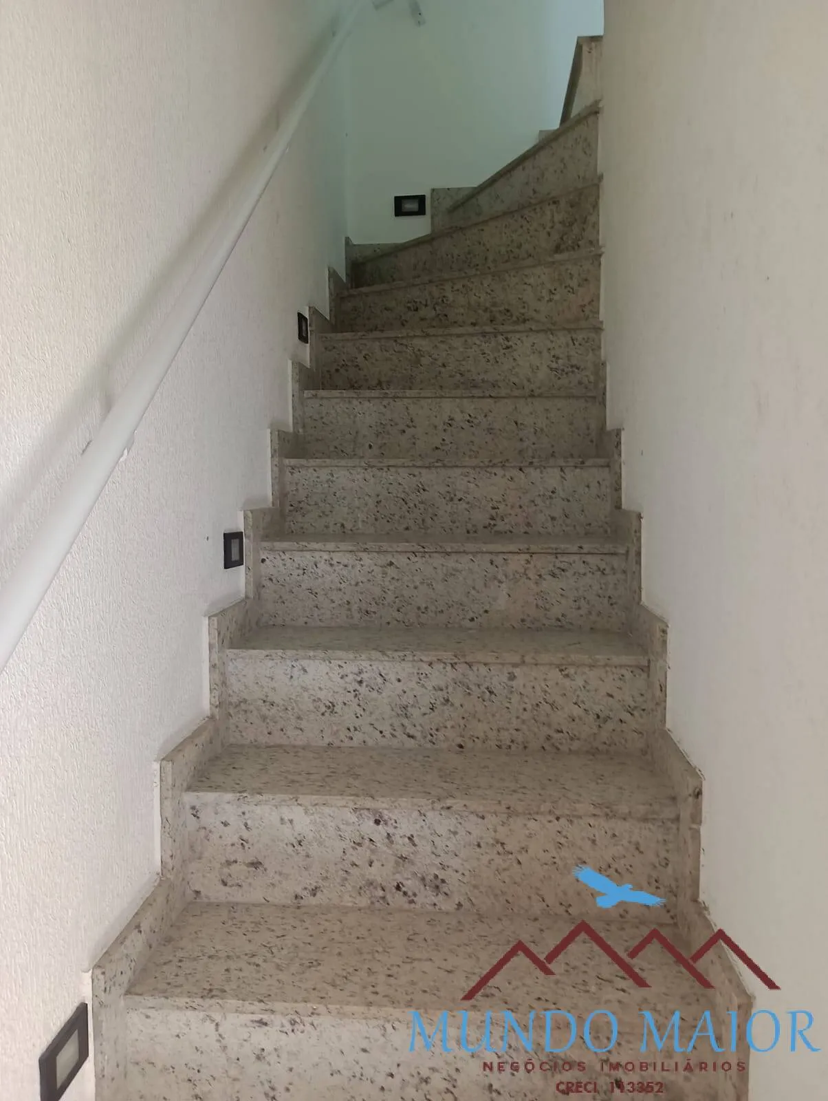 Imagem Sobrado com 3 Quartos e 4 banheiros , 105 m² R$ 670.000 -Parque das naçoes