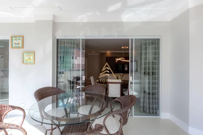 Imagem Apartamento com 3 dormitórios à venda, 131 m² por R$ 3.746.277,93 - Centro - Balneário Camboriú/SC