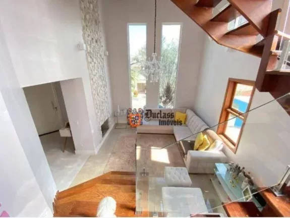 Imagem Belíssima casa no Cond. Recanto dos Paturis/Vinhedo, 236m², 3 dormitórios, suíte com closet e hidromassagem