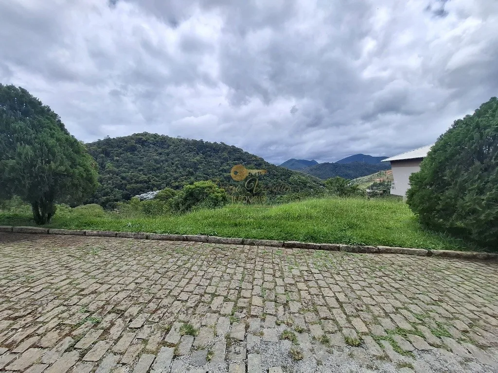 Foto do imóvel Terreno em Condomínio para Venda em Teresópolis / RJ em Rua Argentina