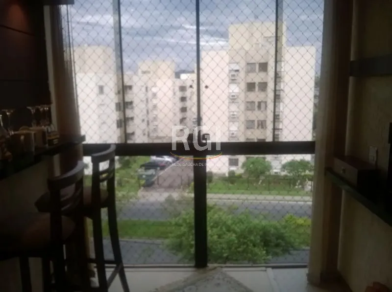 Imagem Apartamento para Venda - 68.28m², 3 dormitórios, 1 vaga - Sarandí