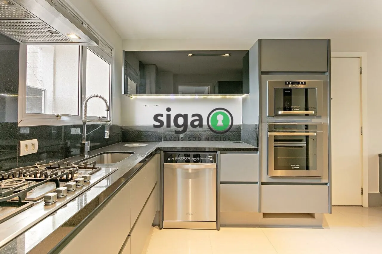 Imagem Apartamento Alto Padrão na Vila Olímpia de 3 Quartos com 3 Vagas - 210m² à Venda.