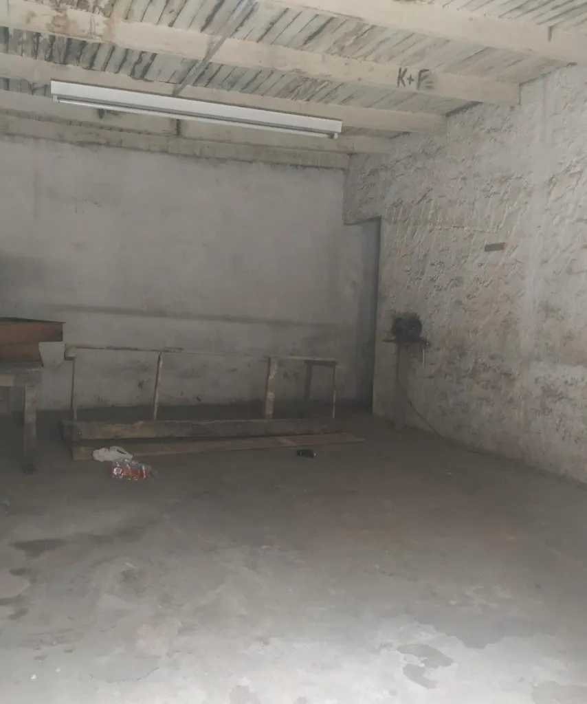 Imagem Prédio Comercial à Venda no Centro de Santo André-SP: 2 Salas, 3 Banheiros, 780m² de Área!