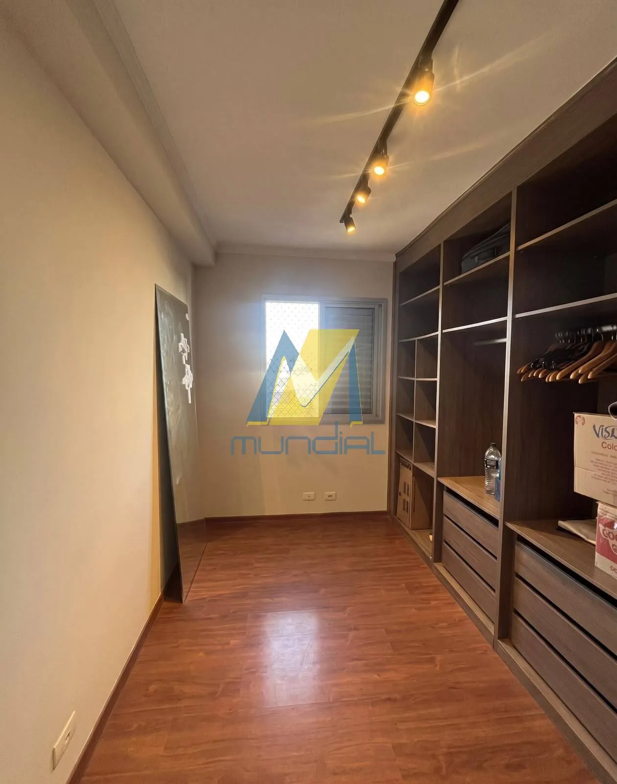 Imagem Apartamento à venda com 3 dormitórios na Vila Homero Thon