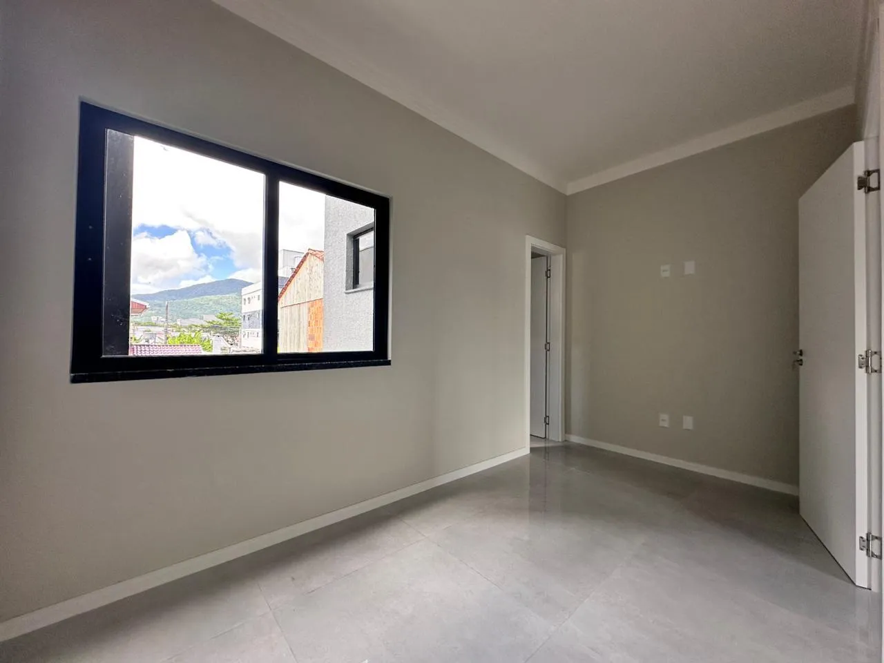 Imagem Casa à venda com 74m2 por R$ 649.000,00