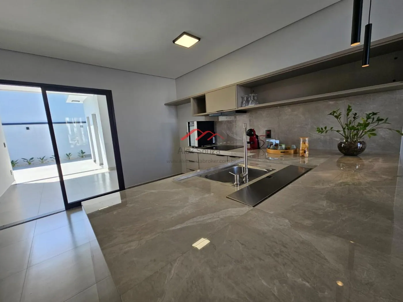 Imagem Casa em Condomínio para Venda em Sumaré, Residencial Real Parque Sumaré, 3 dormitórios, 1 suíte, 3 banheiros, 4 vagas