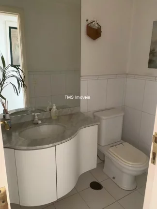 Imagem Apartamento em Moema, São Paulo-SP: 4 quartos, 4 suítes, 6 banheiros, 4 vagas, 358m². Venha conferir!