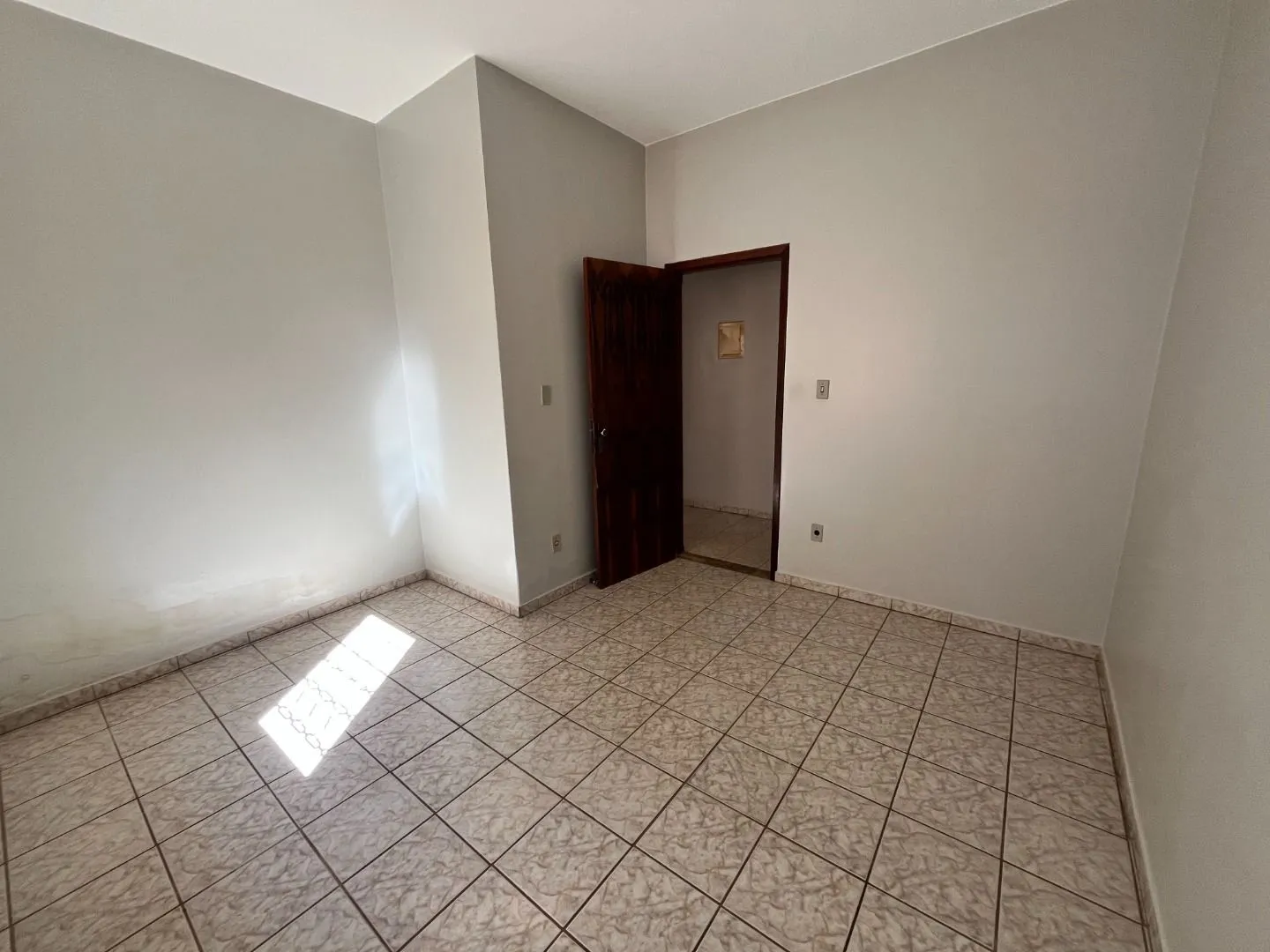 Imagem Casa com 3 dormitórios à venda, 194 m² por R$ 720.000,00 - Alto dos Caiçaras - Patos de Minas/MG