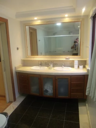 Imagem Apartamento quadra mar com 5 suítes em Balneário Camboriú