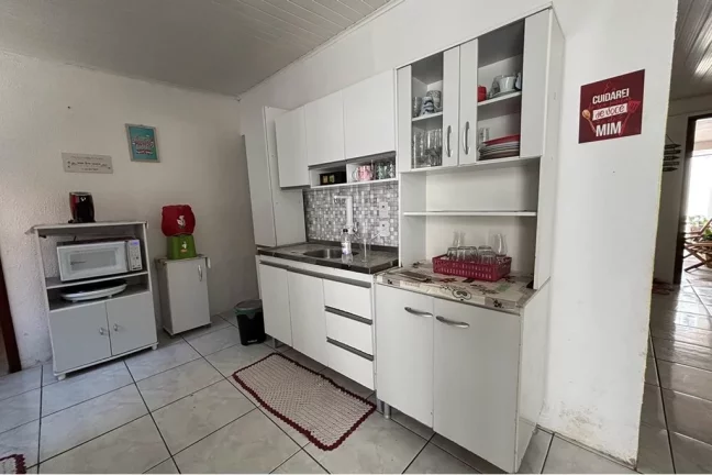Imagem Casa para venda no bairro Guajuviras em Canoas