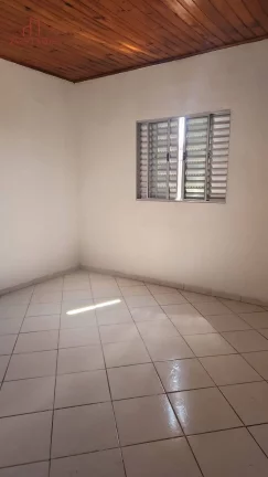 Imagem Casa para locação - 2 dormitórios e vaga de garagem