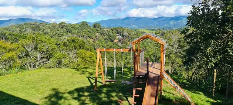 Imagem Entrou, Viveu: A Praticidade de uma Casa Pronta na Mantiqueira