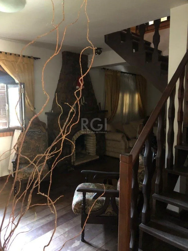 Imagem Casa para Venda - 326m², 3 dormitórios, sendo 2 suites, 4 vagas - Parque dos Maias