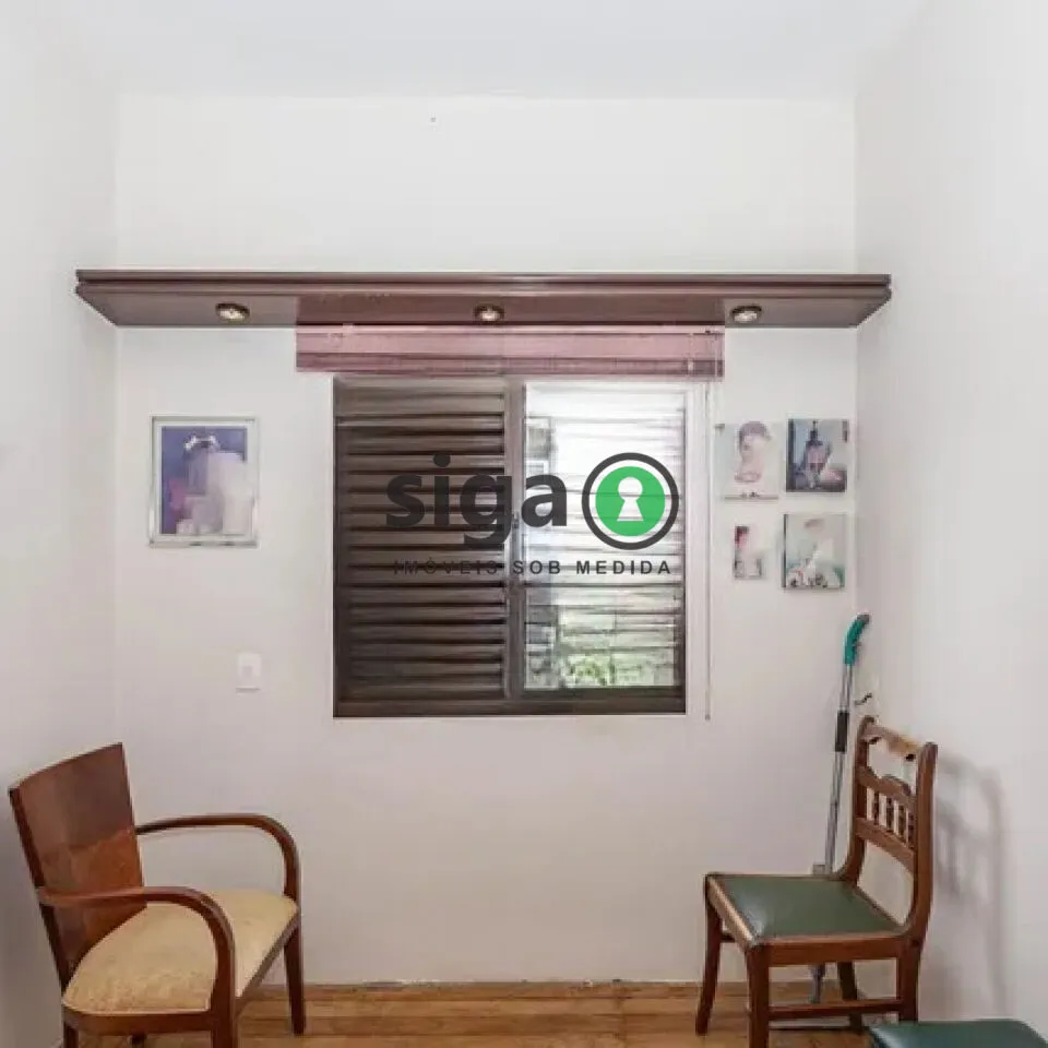 Imagem Casa na Vila Mariana com varanda e localização estratégica perto do metrô.