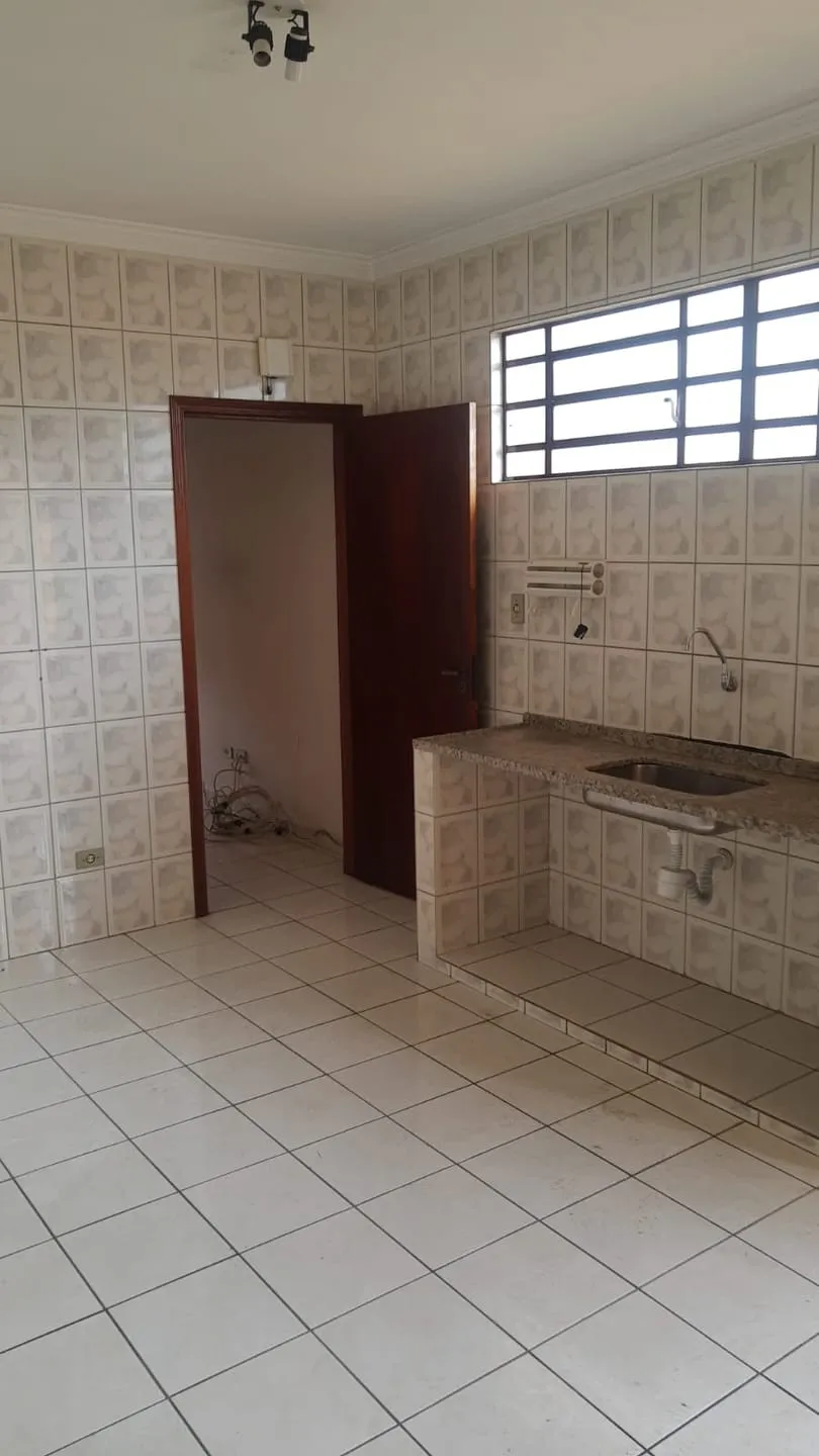 Imagem Casa para Locação 2 Quartos, 2 Vagas, 180M², Vila Santa Fé, Taubaté - SP