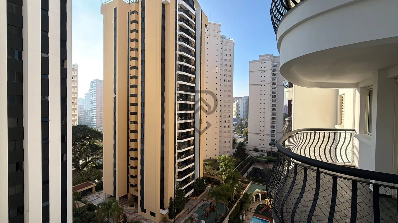 Imagem Apartamento Moema decorado andar alto