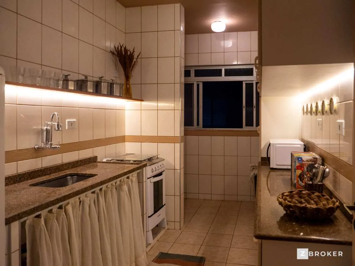 Imagem Apartamento à venda em Ubatuba, Praia Grande, com 2 quartos, 62m2