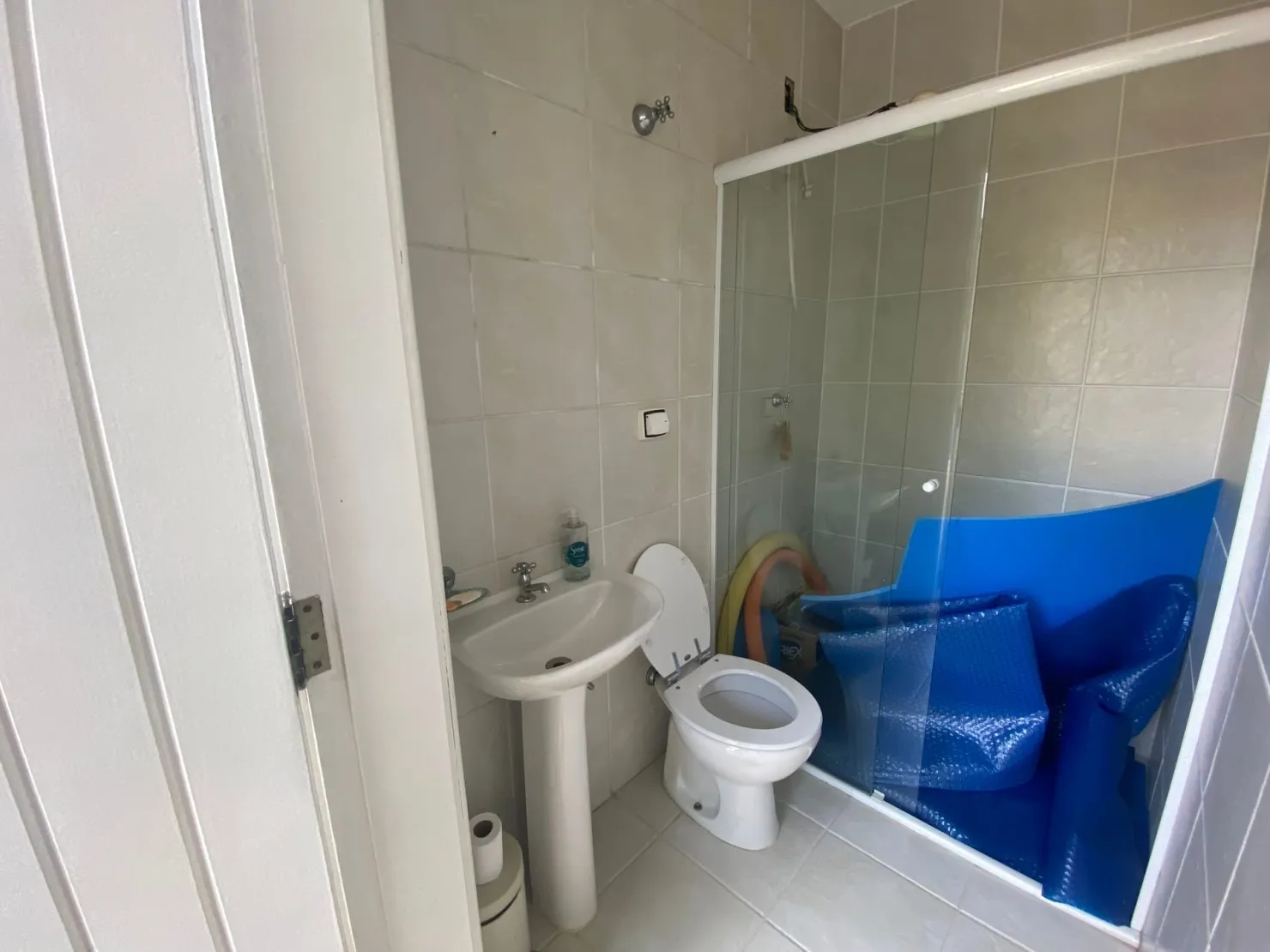 Imagem Casa à venda 3 Quartos, 1 Suite, 4 Vagas, 600M², Internacional Park, Guaratinguetá - SP