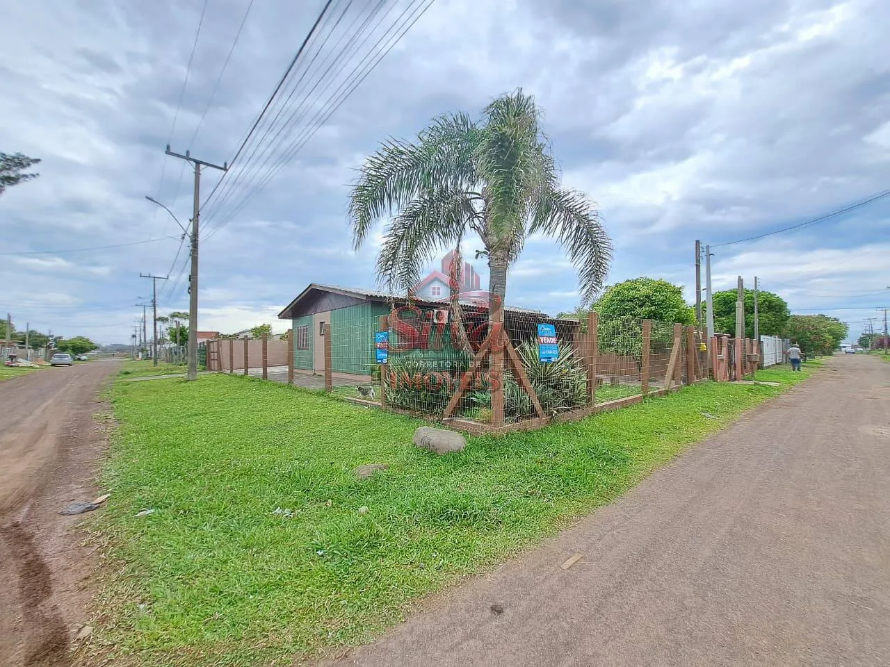 Imagem Casa 3 dormitórios de esquina em Albatroz