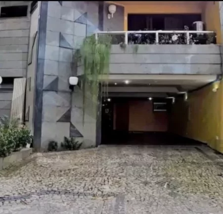 Foto do imóvel CASAL IMÓVEIS VENDE CASA 8 SUÍTES + 6 VGS PISCINA PRIVATIVA