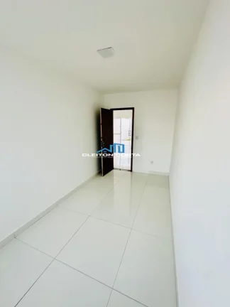 Imagem Casa para Venda em Feira de Santana, Mangabeira, 2 dormitórios, 1 banheiro, 2 vagas