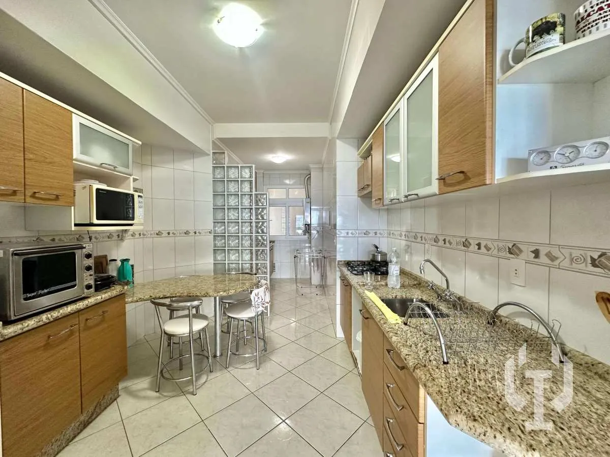 Imagem APARTAMENTO FRENTE MAR COM 03 DORMITÓRIOS PRONTO PARA MORAR - PÉ NA AREIA