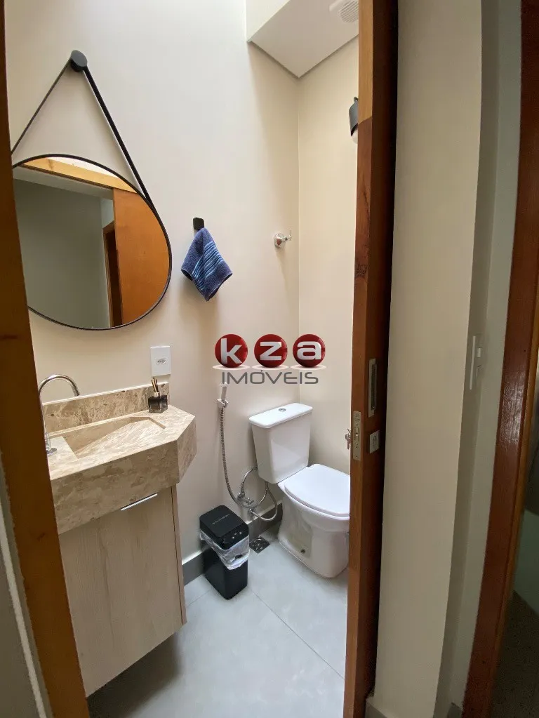 Imagem Magnífica Casa à Venda e Permuta em Valinhos-SP, Condomínio Vila do Sol: 3 Suítes, 3 Salas, 4 Vagas, 206 m²!