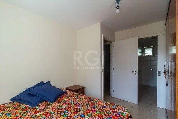 Imagem Casa para Venda - 227m², 3 dormitórios, sendo 1 suites, 4 vagas - Azenha