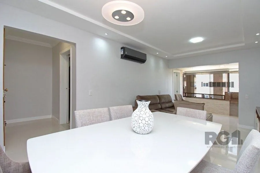 Imagem Excelente apartamento de 109,37m² com 3 dormitórios e 1 vaga de garagem.