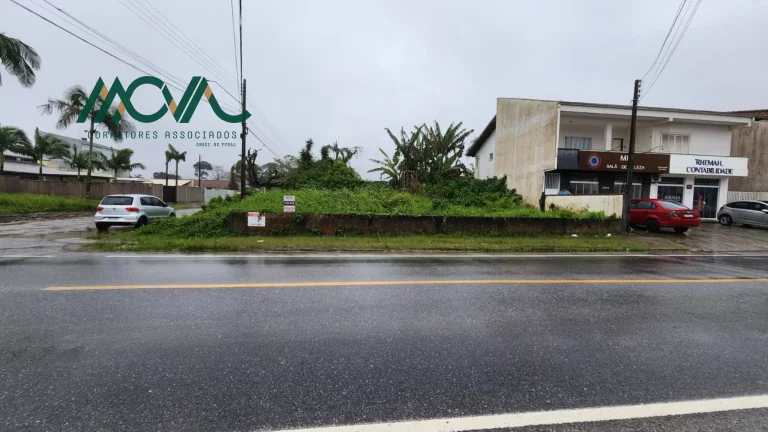 Foto do imóvel Terreno de Esquina no Balneário Princesa do Mar ? 384m², Próximo à Praia