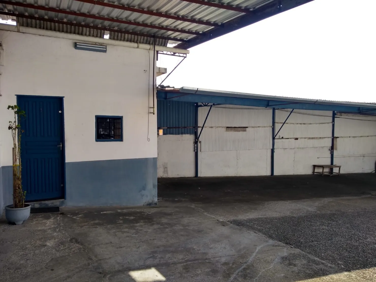 Foto do imóvel Comercial à venda 1 Quarto, 35M², Parque das Nações, Pindamonhangaba - SP