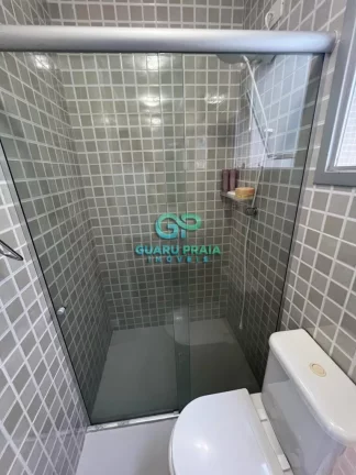 Imagem a 200m do mar com 3 dormitórios sendo 2 suítes, salas de estar com sacada e sala de jantar, cozinha com armários embutidos e despensa, área de serviço