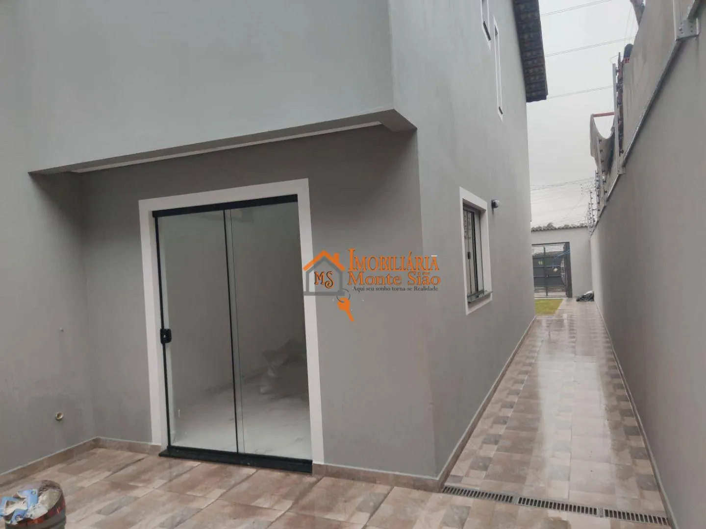 Imagem Sobrado com 2 dormitórios à venda, 74 m² por R$ 405.000,00 - Jardim Amazonas - Itaquaquecetuba/SP