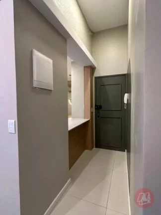Imagem Na Protásio Alves, térreo com 2 dormitórios e pátio. Reformado e semimobiliado..