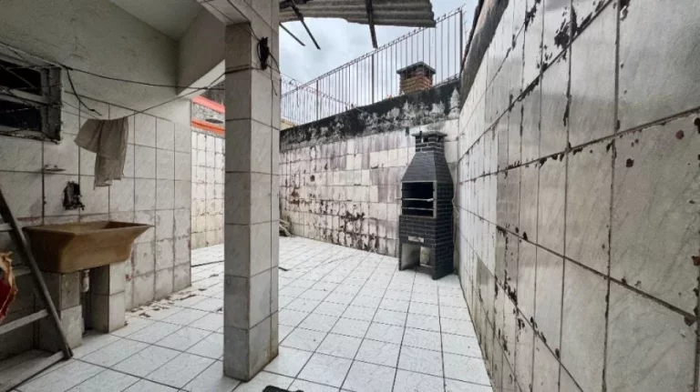 Imagem CASA COM 127 m² - MARACANÃ - PRAIA GRANDE SP