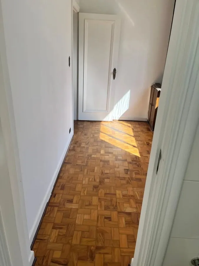 Imagem Casa para Venda em São Paulo, Pinheiros, 2 dormitórios, 1 banheiro, 8 vagas