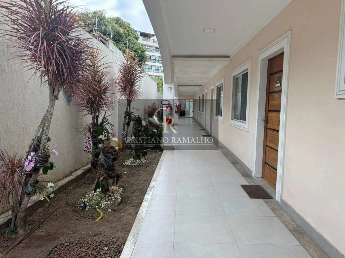 Imagem Flat à venda em Cabo Frio, Passagem, com 2 quartos, 30,00m2