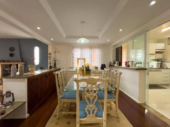 Imagem Casa com 3 quartos e lazer privativo perto do centro de Teresópolis