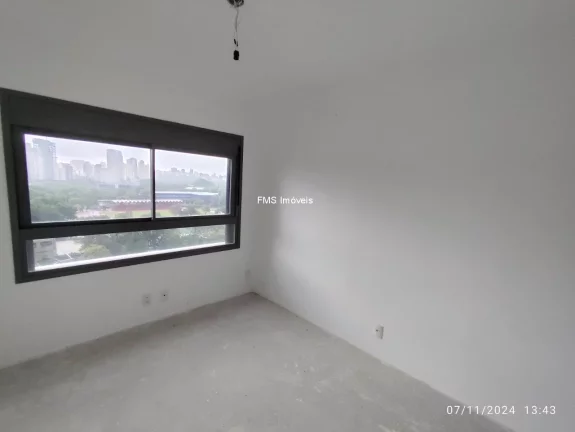 Imagem Apartamento com 244m² em Moema encontre o maior estoque Cyrela na Zona Sul! Explore em www.fmsimoveis.com.br