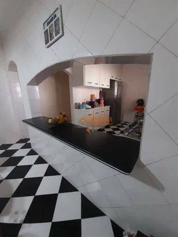 Imagem Sobrado para compra no Jardim Santa Cecilia com 3 dormitórios à venda por R$ 742.000 - Jardim Santa Cecília - Guarulhos/SP